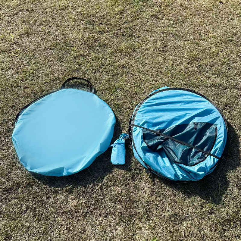 เต็นท์ชายหาดแบบพกพาติดตั้งด่วนสำหรับหลายคนกลางแจ้ง